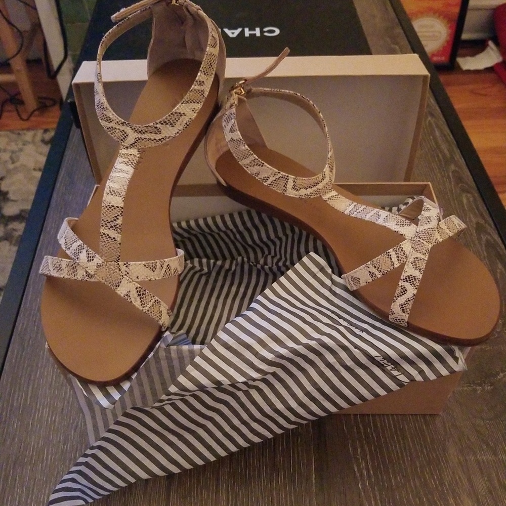 TAPEET VICINI SANDALS